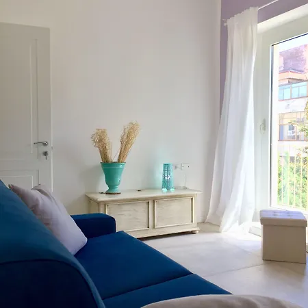 B&B Angioy 18 사사리