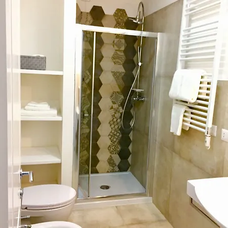 Angioy 18 3* 사사리