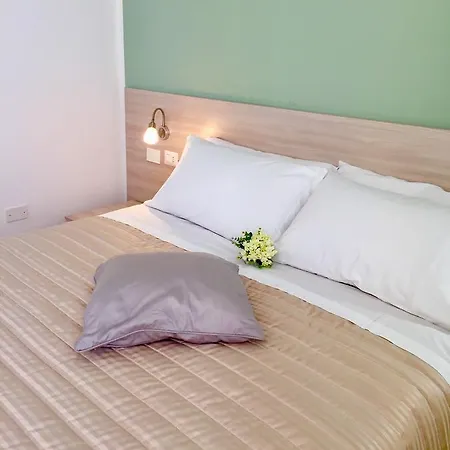 Angioy 18 Bed & Breakfast 3*