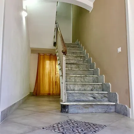 Angioy 18 Отель типа 